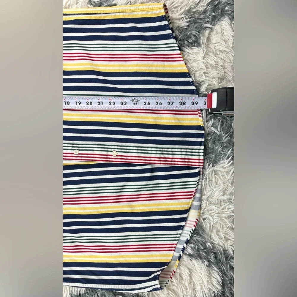 Tommy Hilfiger Men’s Short Sleeve Multi-color Striped Button Up Shirt Size M